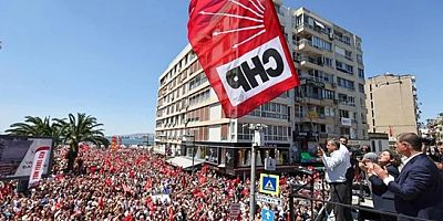Özgür Özelin Masasında Üç Seçenek Var, Yeni Partinin Çizgisi Belirlendi