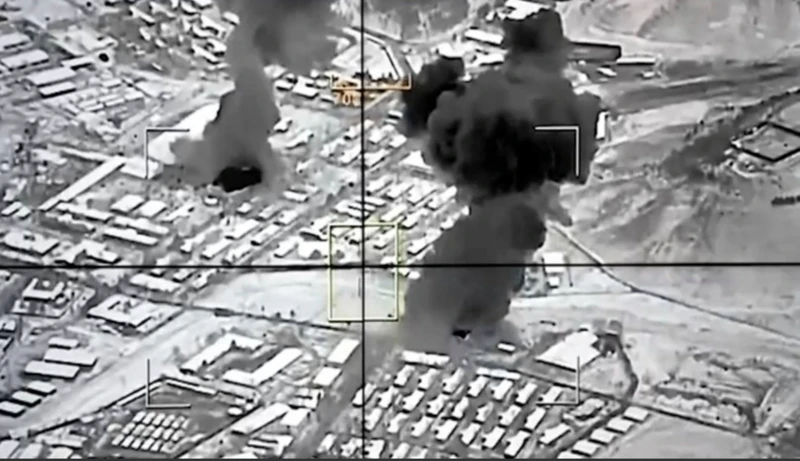 Pakistan, Afganistan'a 'açık savaş' ilan etti