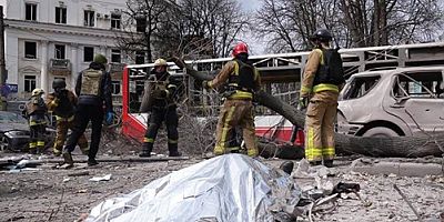 Rusya Ukraynada Sivil Hedeefleri Vurdu. 21 Ölü var