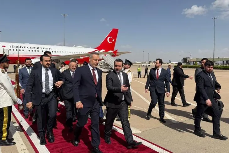 ŞAMDA ZELENSKIY-FİDAN-ŞARA GÖRÜŞMESİ GERÇEKLEŞTİ