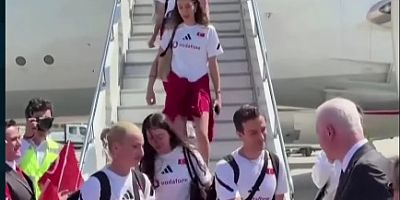 Şampiyon  Kadın Voleybol Takımımız törenle karşılandı