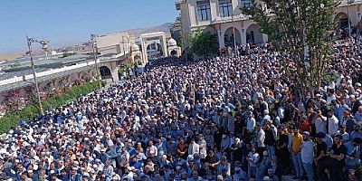 ŞEYH CENAZESİ GÖVDE GÖSTERİŞİNE DÖNÜŞTÜ