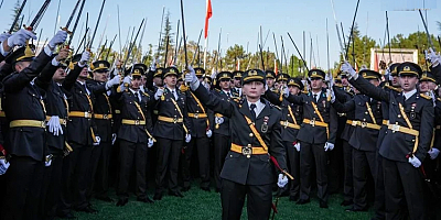 TSK'dan ihraç edilen Atatürk'cü  5 Teğmen Hakkında Yeni Soruşturma