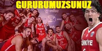Türkiye Yunanistanı Ezip Geçti