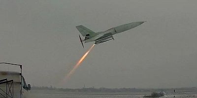 Ukrayna kendi üretimi olan ilk kamikaze insansız hava aracını fırlattı