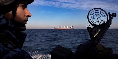 Ukrayna'nın Donanması Yok, Ama Karadeniz'de Rus Savaş Gemisi Bırakmadı