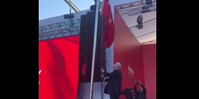 ‘Yedi kollu canavarın merkezi Saray'dır’