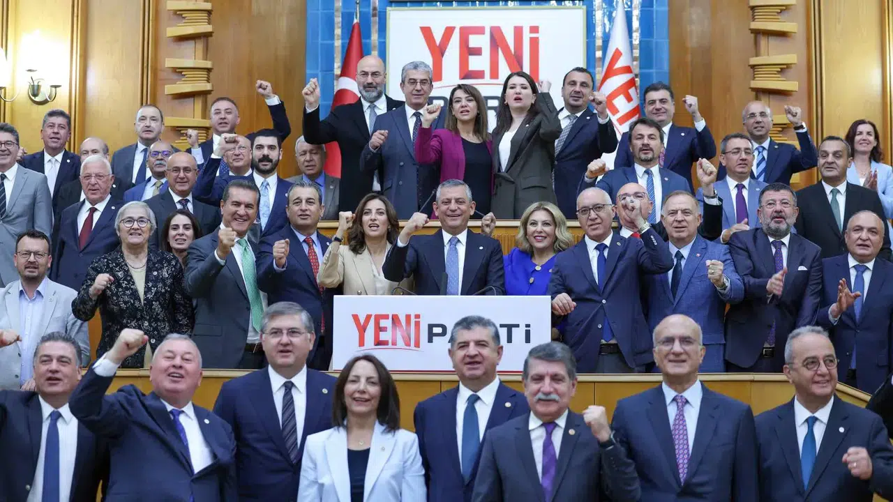 Yeni Parti TBMM Grup Yönetimi belli oldu