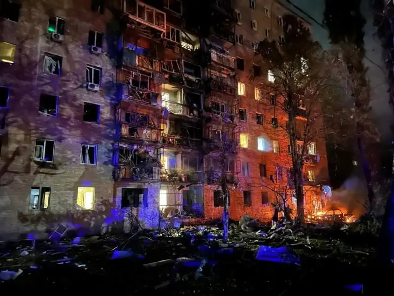 Zelenskiy “savaşın Rus topraklarına kaydırıldığını” duyurdu