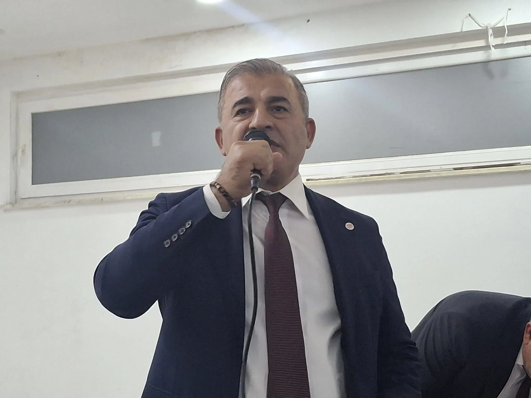 Aydın'da Yeni Parti Başkanlık yarışının kazananı Dilaver Demir