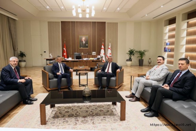 CHP Genel Başkanı Özel, KKTC Cumhurbaşkanı Erhürman ile görüştü