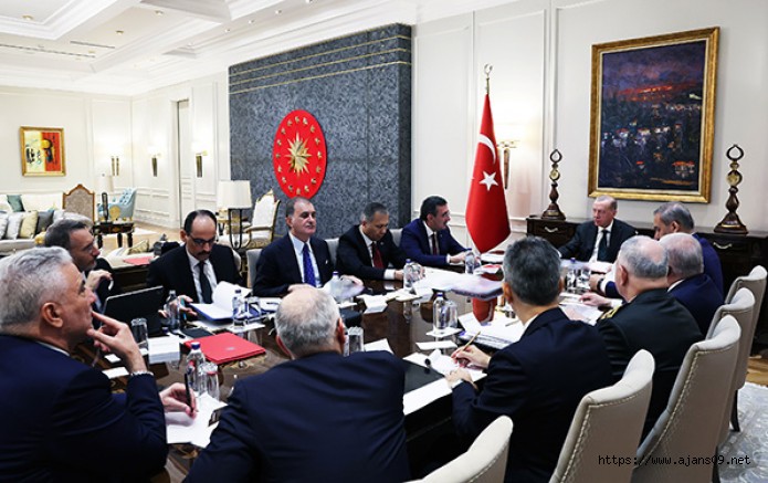 Cumhurbaşkanı Erdoğan Atatürk Havalimanında güvenlik toplantısı yapıldı