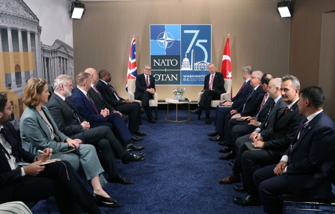 Cumhurbaşkanı Erdoğan, İngiltere Başbakanı Starmerle Görüştü