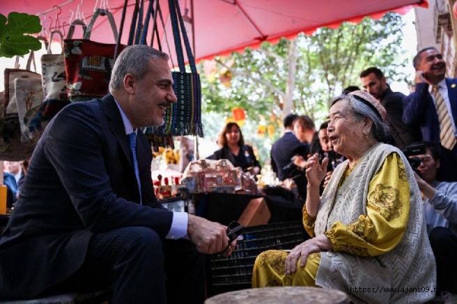 Dışişleri Bakanı Fidan Doğu Türkistan'ın Kaşgar şehrinde!