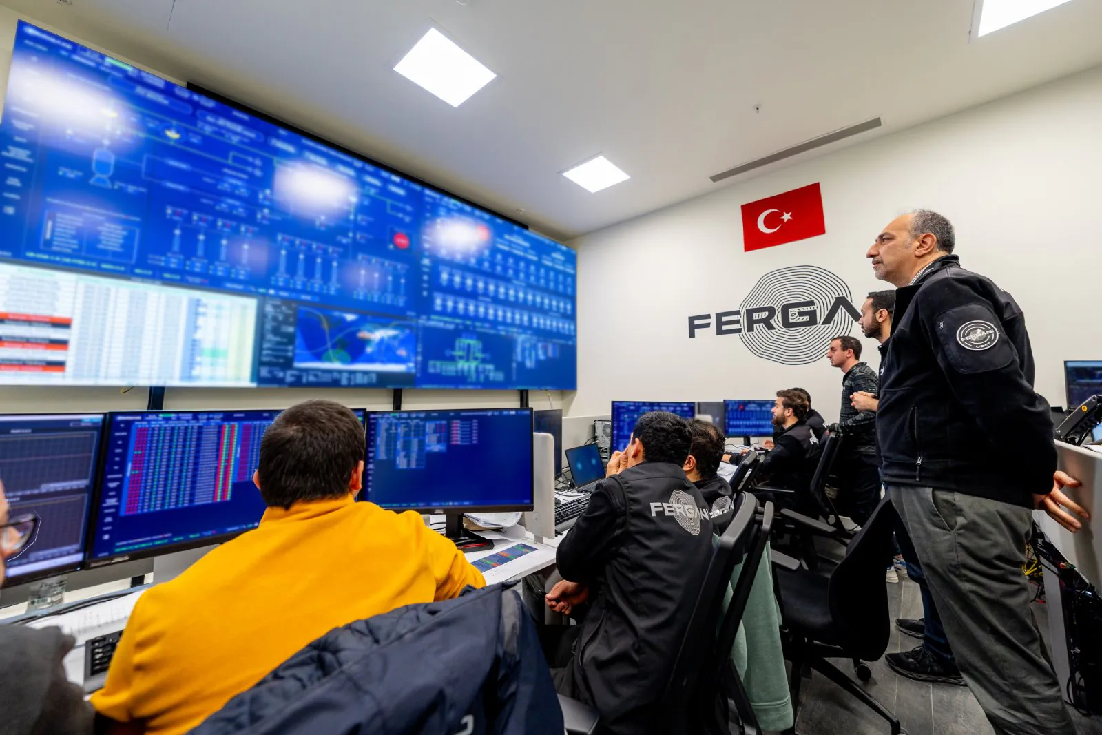 DÜNYA TARİHİNDE İLK KEZ HİBRİT YÖRÜNGE MOTORU UZAYDA ATEŞLENDİ