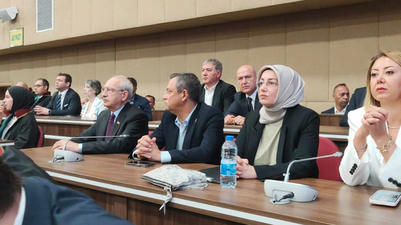 Gözler Türkiyenin Siyasi Cinayeti Sinan Ateş Davasında