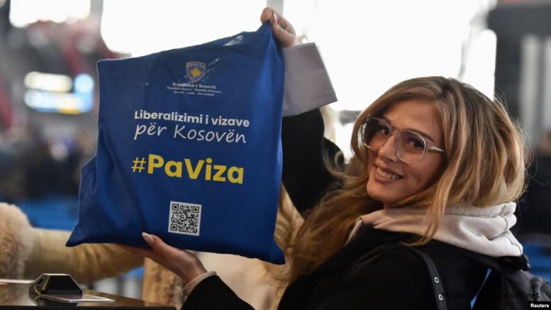 Kosovalılar Sonunda Uzun Zamandır Bekledikleri Shengen Vizelerine Kavuştular