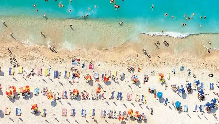 Kuşadasında Plajlar, şezlonglar Ücretsiz Olacak