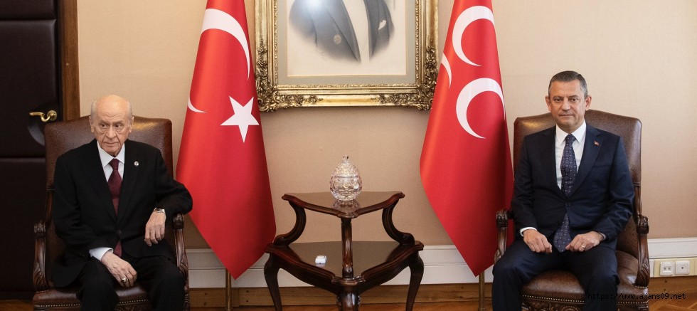 MHP lideri Devlet Bahçeli ile CHP lideri Özgür Özel 'le Görüştü