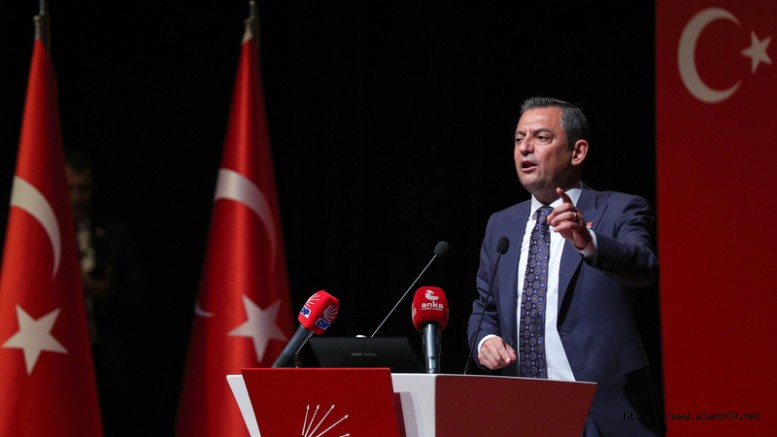 Özgür Özel'den Hakkari Belediyesi'ne kayyum atanmasına sert tepki
