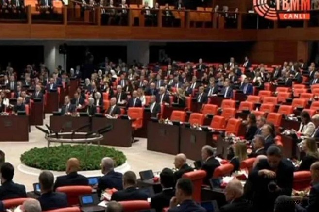 TBMM'de yeni dönem protestoyla başladı: Erdoğan'dan 'reform' mesajı