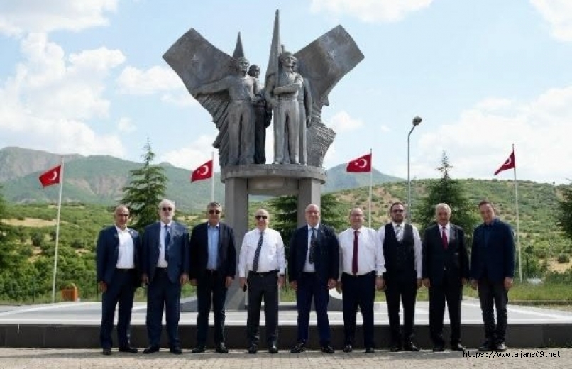 Ümit Özdağ'a Şeyh Sait davasında hapis cezası